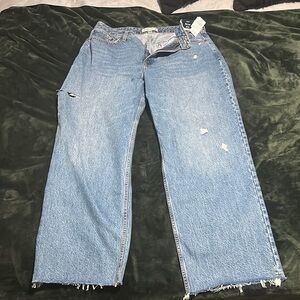 Abercrombie High Rise “The Loose” fit Jeans-NWT